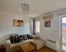 Iznajmljuje se jednosoban stan u naselju Lauš