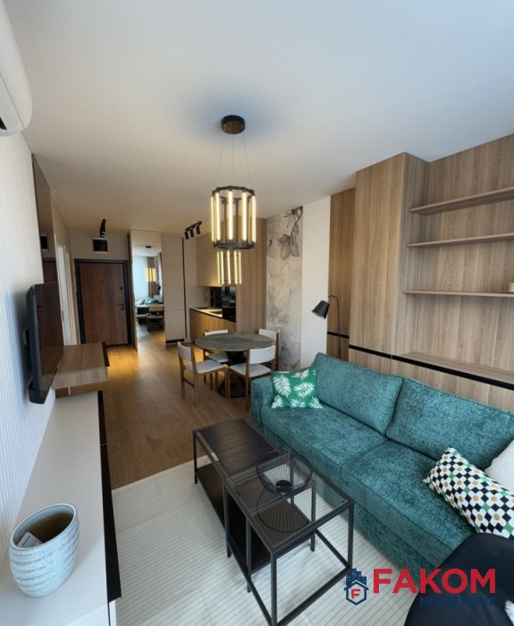 LUX dvosoban stan za najam sa garažnim mjestom