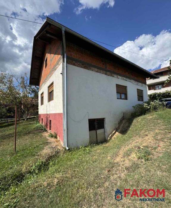 Na prodaju kuća u prigradskom naselju Ramići