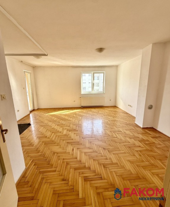 Na prodaju dvosoban stan u odličnom stanju, naselje Budžak
