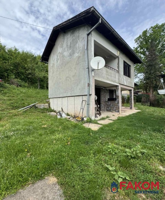 Na prodaju vikendica, naselje Glamočani