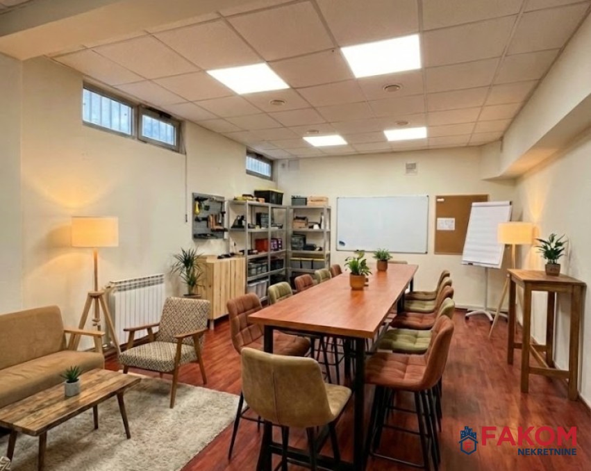 Iznajmljujemo kancelarijski prostor 160m2, naselje Borik