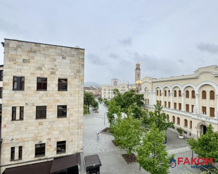 Iznjamljuje se poslovni prostor u Centru grada